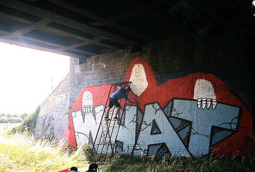 45rpmwhat:
Big is better� Nettle stinger with Richt on a beaut of a day off.
